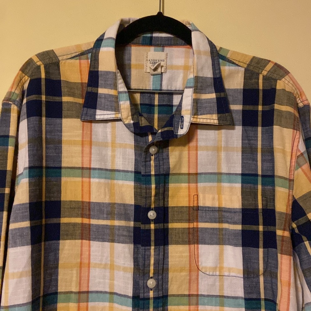 Men’s XL Lands End Canvas button up long sleeve yellows blues plaids